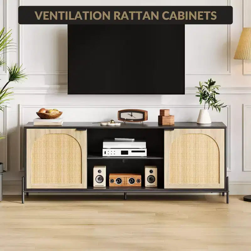 Meuble TV avec 3 tiroirs pour salon, meuble de divertissement avec rangement, console multimédia en rotin avec pieds en métal, meuble de divertissement en bois noir